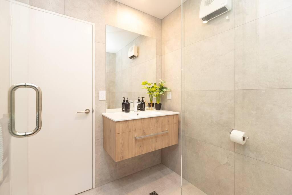 Inner City Luxury With Free Parking Christchurch Exterior foto